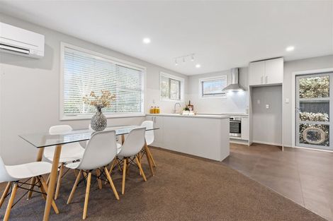 Photo of property in 2/57 Mcfaddens Road, St Albans, Christchurch, 8052
