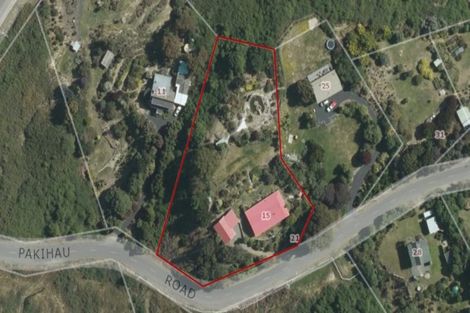 Photo of property in 21 Pakihau Road, Harington Point, Dunedin, 9077