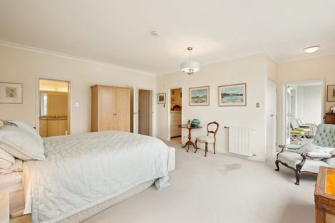 Photo of property in Broadwater Apartments, 214 Oriental Parade, Oriental Bay, Wellington, 6011