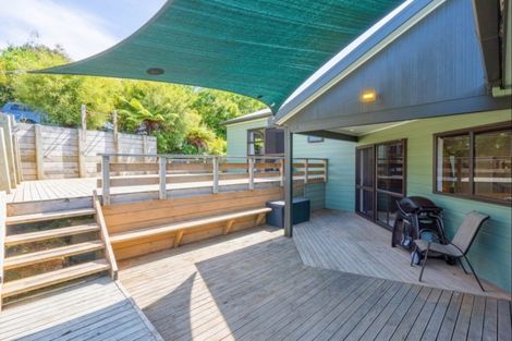Photo of property in 111 Waterfall Road, Paraparaumu, 5032