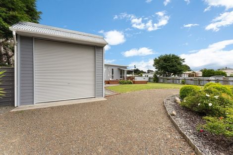 Photo of property in 11 Ramona Avenue, Waitarere Beach, Levin, 5510