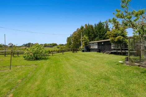 Photo of property in 717 Kaipara Coast Highway, Kaukapakapa, 0871