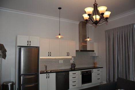 Photo of property in 15 Portland Crescent, Thorndon, Wellington, 6011