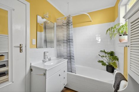 Photo of property in 47 Ranui Crescent, Diamond Harbour, Lyttelton, 8971