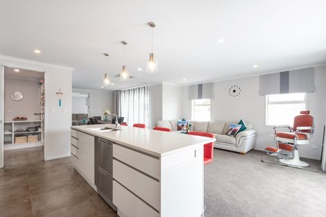 Photo of property in 28 Marram Place, Mangawhai Heads, Mangawhai, 0505