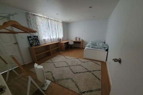 Photo of property in 55 Allington Road, Massey, Auckland, 0614