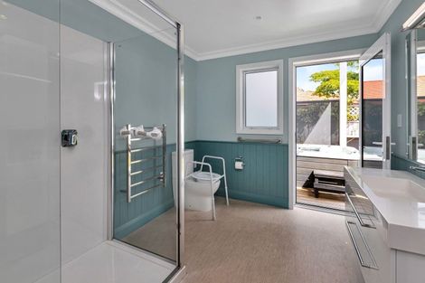 Photo of property in 2 Cayman Court, One Tree Point, 0118