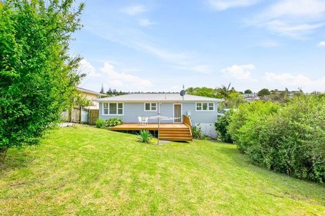 Photo of property in 39 Dundale Avenue, Blockhouse Bay, Auckland, 0600