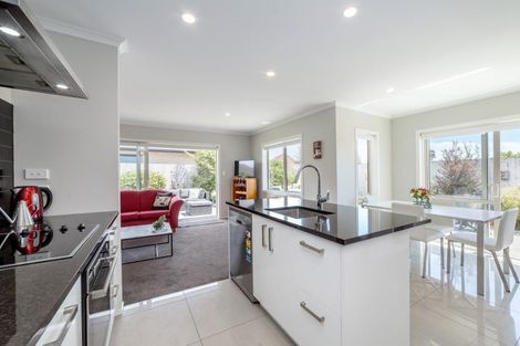 Photo of property in 29 Feist Street, Carterton, 5713