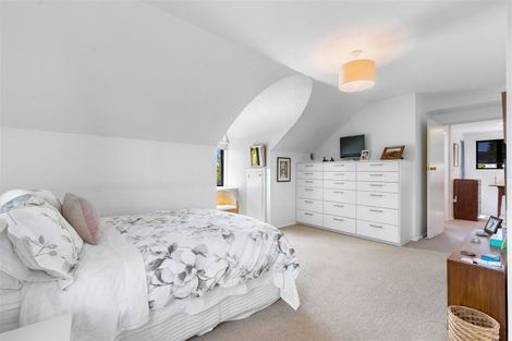 Photo of property in 69 Glandovey Road, Fendalton, Christchurch, 8052