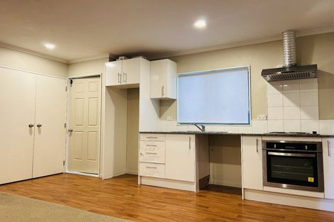 Photo of property in 111 Farquhar Road, Glendene, Auckland, 0602
