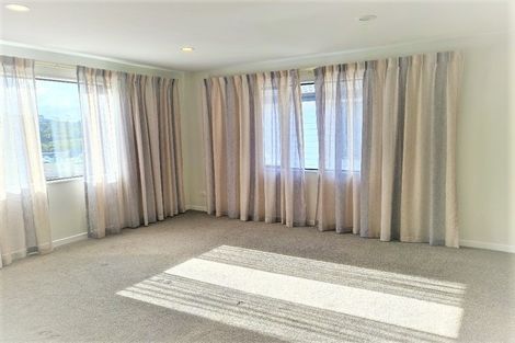 Photo of property in 50 Ashley Avenue, Long Bay, Auckland, 0630