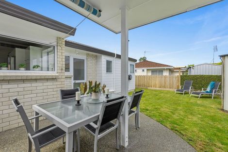 Photo of property in 3 Lakeside Drive, Orewa, 0931