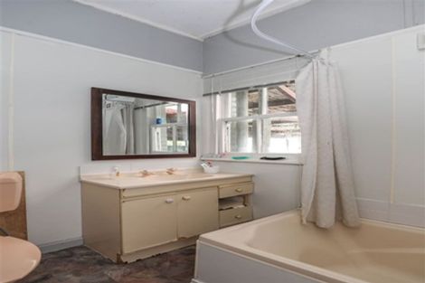 Photo of property in 183 Hakanoa Street, Huntly, 3700