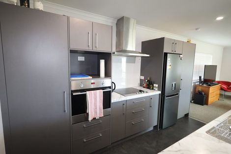 Photo of property in 32 Excelsa Place, Papamoa Beach, Papamoa, 3118