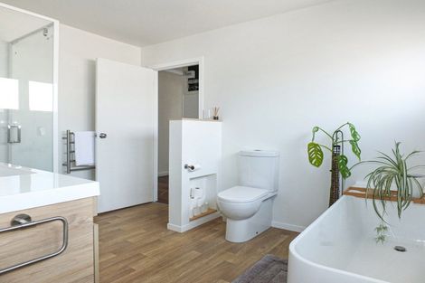 Photo of property in 19 Johnston Street, Foxton, 4814