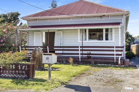 Photo of property in 18 Dunstan Street, Otaki, 5512