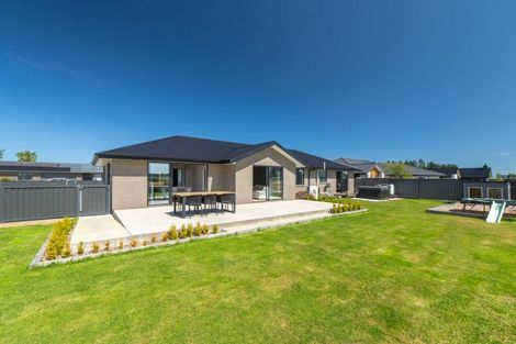 Photo of property in 28 Lindsay Way, Grasmere, Invercargill, 9810