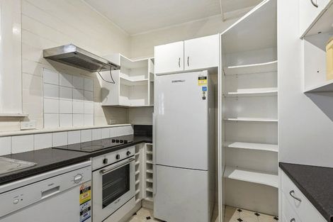 Photo of property in 195 The Terrace, Wellington Central, Wellington, 6011