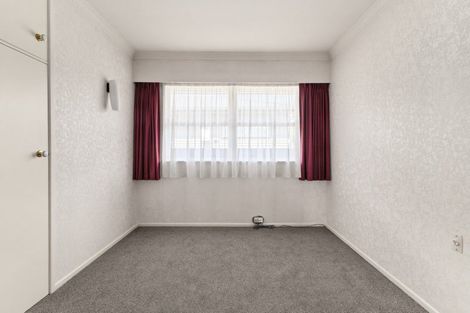 Photo of property in 235 Kenilworth Road, Mayfair, Hastings, 4122