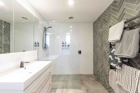 Photo of property in 91c Lake Domain Drive, Frankton, Hamilton, 3204