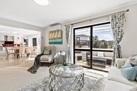 Photo of property in 72 Powrie Street, Glenfield, Auckland, 0629