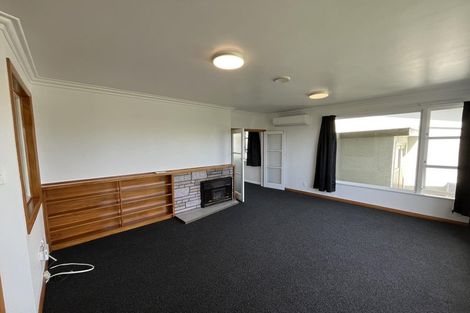 Photo of property in 8 Lowestoft Place, West End, Palmerston North, 4412