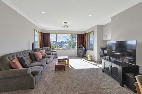 Photo of property in 15 Denham Terrace, Waikari, 7420