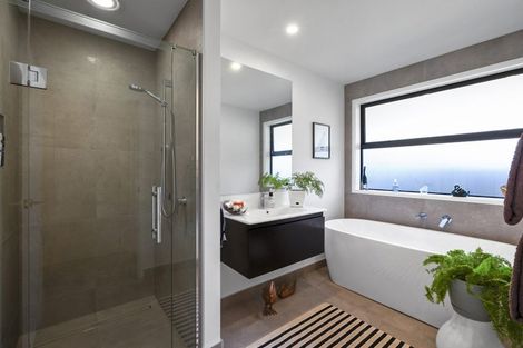 Photo of property in 23 Sycamore Grove, Lower Vogeltown, New Plymouth, 4310