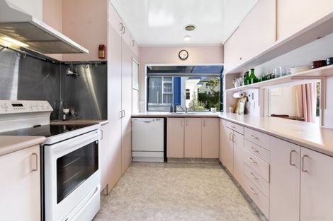 Photo of property in 32a Agra Crescent, Khandallah, Wellington, 6035