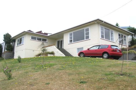 Photo of property in 2 Huntleigh Park Way, Ngaio, Wellington, 6035