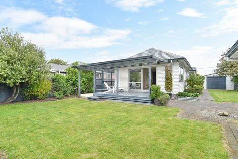 Photo of property in 42 Croziers Road, St Albans, Christchurch, 8052