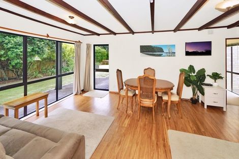 Photo of property in 19 Randell Place, Te Puke, 3119