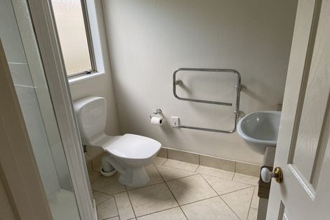 Photo of property in 39 Delmont Close, East Tamaki Heights, Auckland, 2016