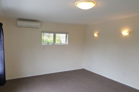 Photo of property in 40 Holt Avenue, Torbay, Auckland, 0630