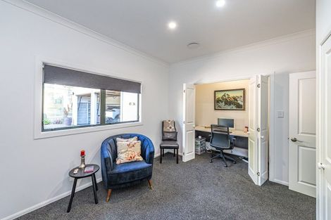 Photo of property in 1 Shakespeare Road, Bastia Hill, Whanganui, 4500