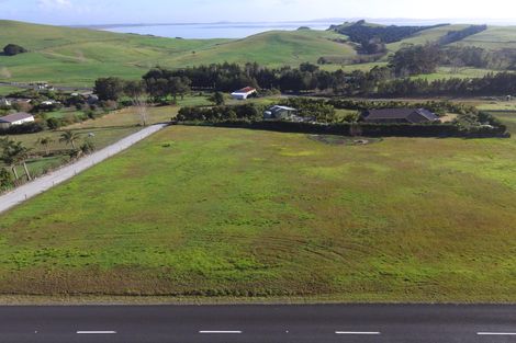 Photo of property in 18 Taipa View Road, Taipa, 0483