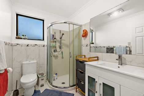 Photo of property in 18a Airdrie Road, Ranui, Auckland, 0612