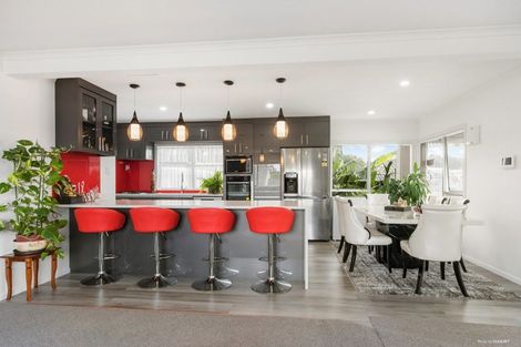 Photo of property in 44 Butterworth Drive, Glendene, Auckland, 0602