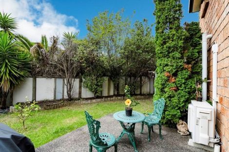 Photo of property in 3a Seacrest Drive, West Harbour, Auckland, 0618