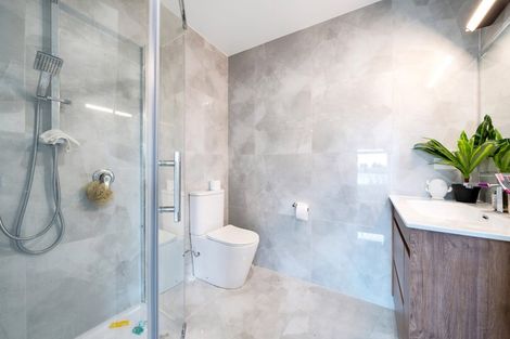 Photo of property in 6a Christmas Road, Manurewa, Auckland, 2102