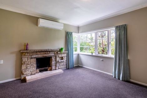 Photo of property in 15 Fairmount Road, Titirangi, Auckland, 0604