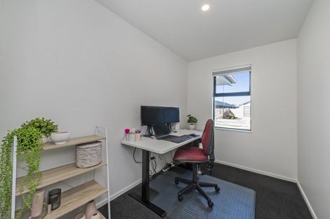 Photo of property in 30 Te Kanawa Lane, Rolleston, 7615