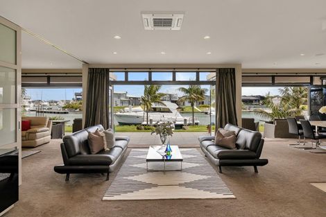 Photo of property in 12 Rauiri Drive, One Tree Point, 0118