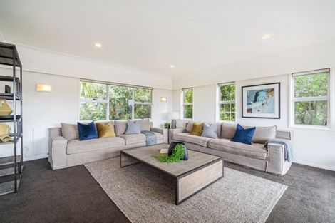 Photo of property in 11 Ponui Place, Mairangi Bay, Auckland, 0630