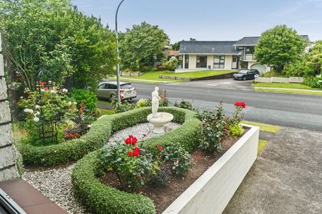 Photo of property in 1 Ngahere Street, Inglewood, 4330