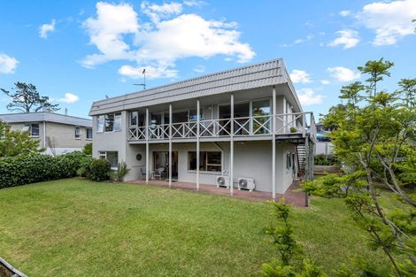 Photo of property in 166 Stapleford Crescent, Browns Bay, Auckland, 0630