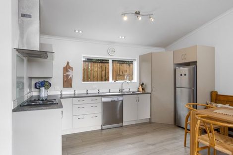 Photo of property in 32a Ruamoana Place, Omokoroa, 3114