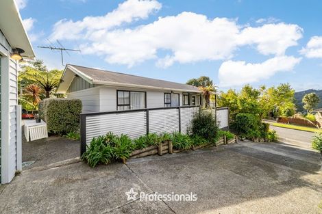 Photo of property in 33 Fenchurch Grove, Stokes Valley, Lower Hutt, 5019