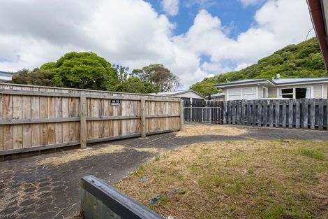 Photo of property in 15 Brazier Grove, Paraparaumu, 5032